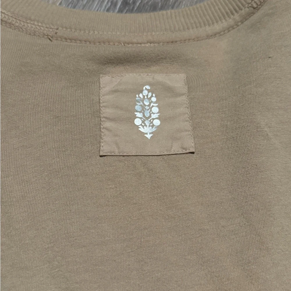 Free People Movement - Picture 3 of 3
